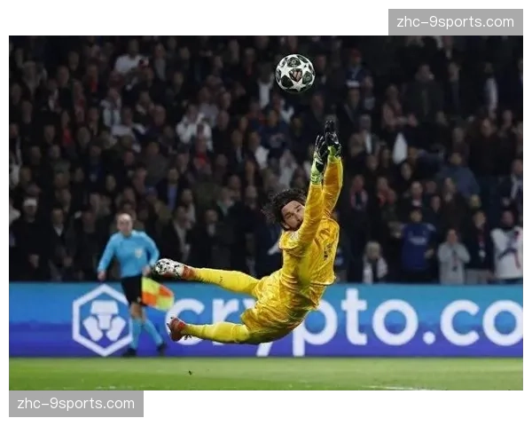 利物浦中场跑动覆盖不足 梅努年轻缺乏经验导致防守衔接问题